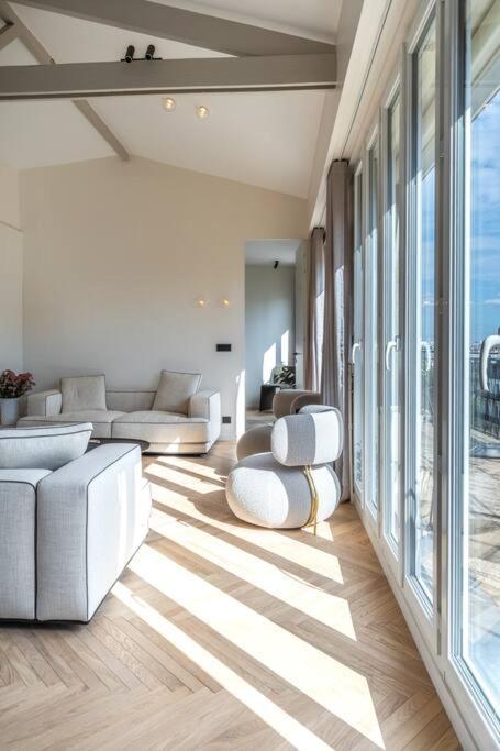 Haussman Palace Apartment